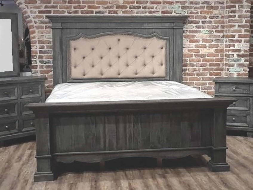 Cottage Gray Queen Mansion Upholstered Bed